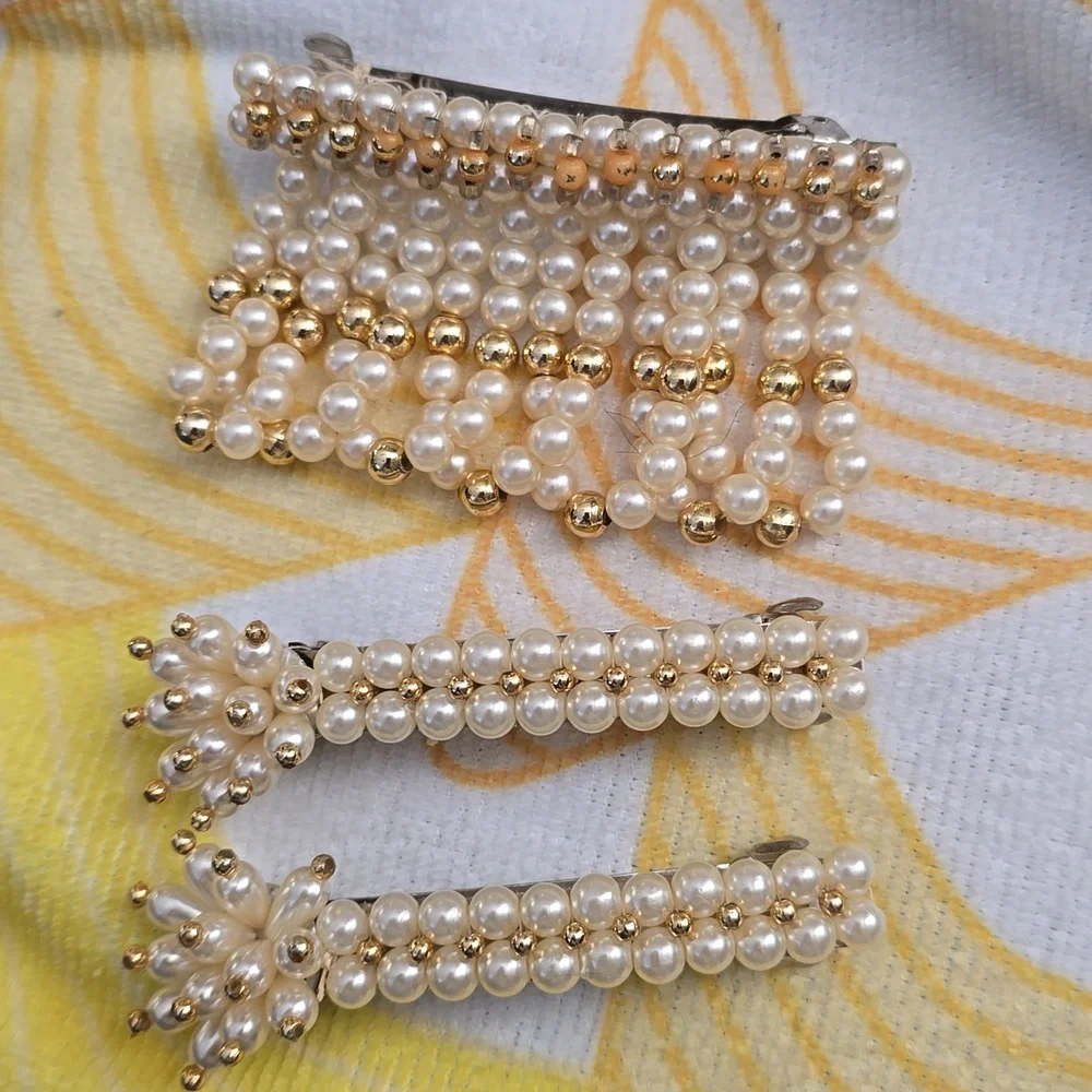 EUC - Vintage Faux Pearl and Gold Beads Hair Clips, Bundle of 3